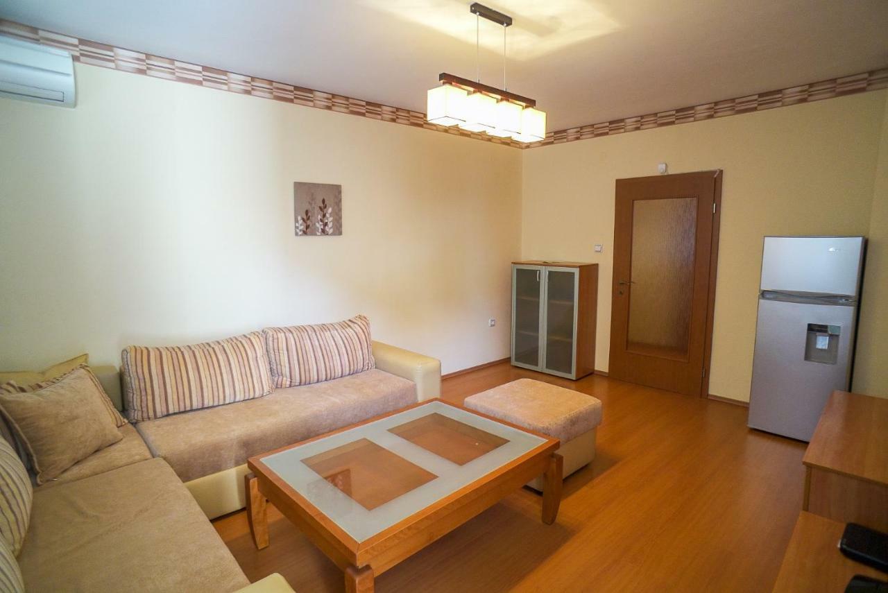 Apartment Geo Milev Plovdiv Extérieur photo